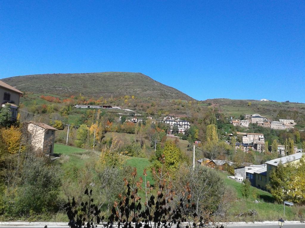 Apartamentos Turisticos Batlle Laspaules Екстер'єр фото